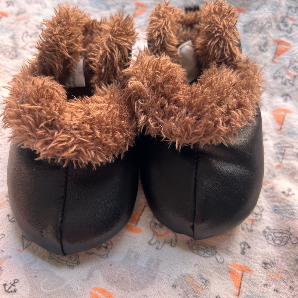 Onyx Brown Faux-Fur Cuff Kids Slippers